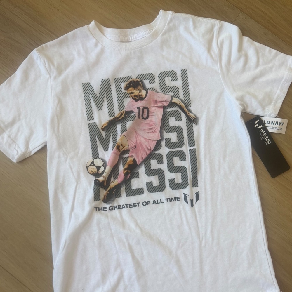 Old Navy Messi Collection Kids White Graphic T-Shirt GOAT Soccer Tee L 10-12 NWT
